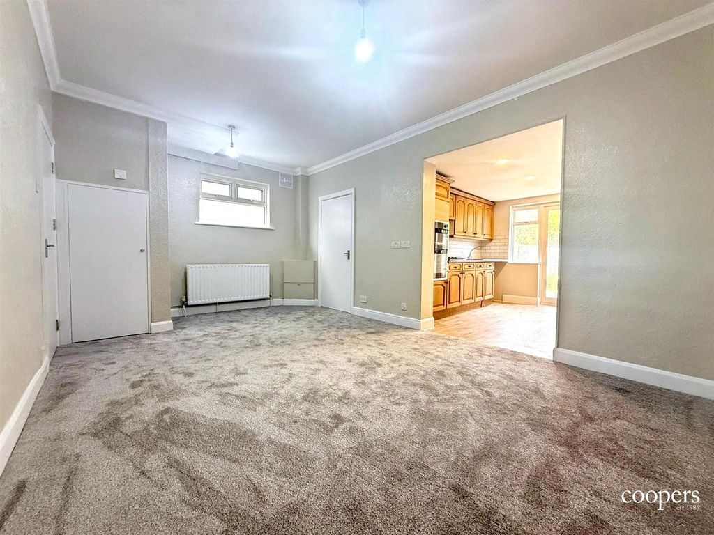 Property photo 3 of 10 Living Area