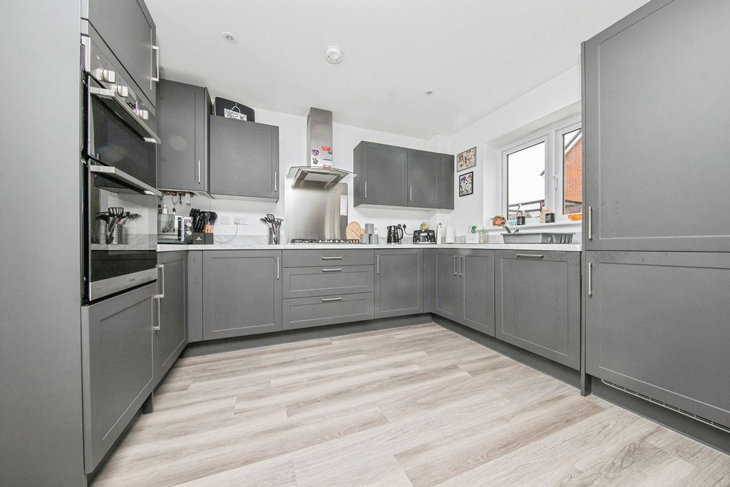 Property photo 1 of 17 Photo
