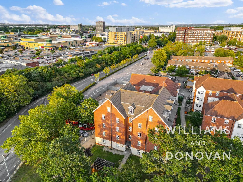 Property photo 1 of 18