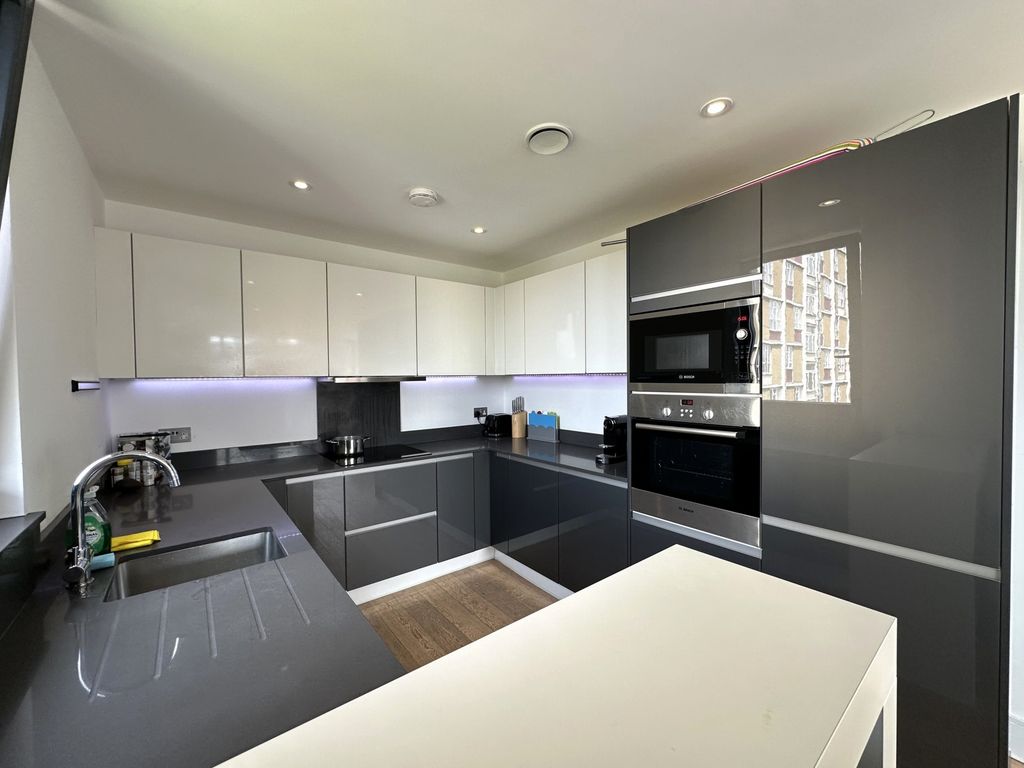 Property photo 2 of 9 Photo 7