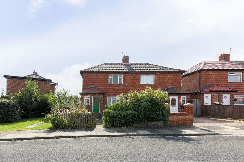 Property photo 1 of 13 External