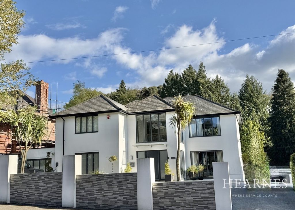 Property photo 1 of 27