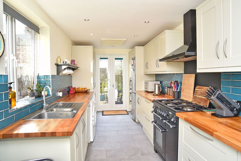 Property photo 3 of 16