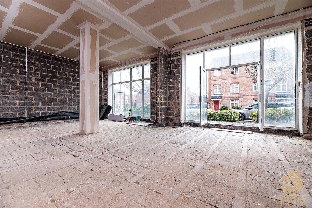 Property photo 2 of 9 Unit 1, Pavior Point, Pavior Road (6 Of 25).Jpg