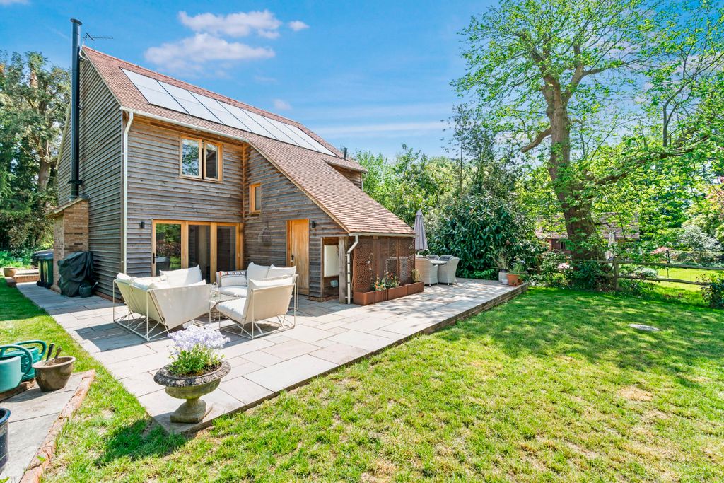 Property photo 1 of 20