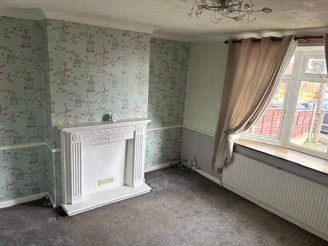 Property photo 2 of 12 Lounge