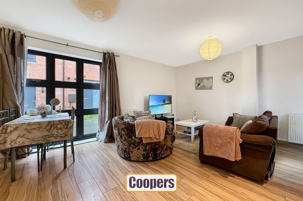 Property photo 3 of 14 Kitchen/Living Room