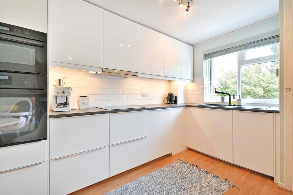 Property photo 1 of 14 Picture No. 06