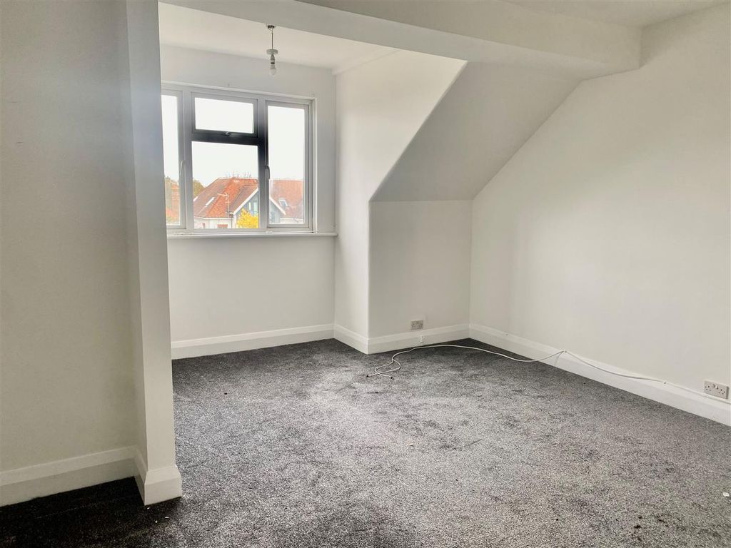 Property photo 2 of 7 12c1.Jpg