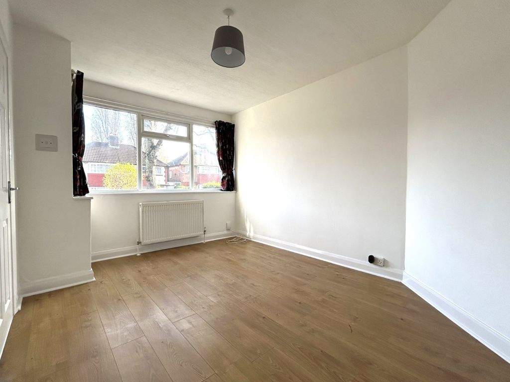 Property photo 2 of 14 Picture No. 12