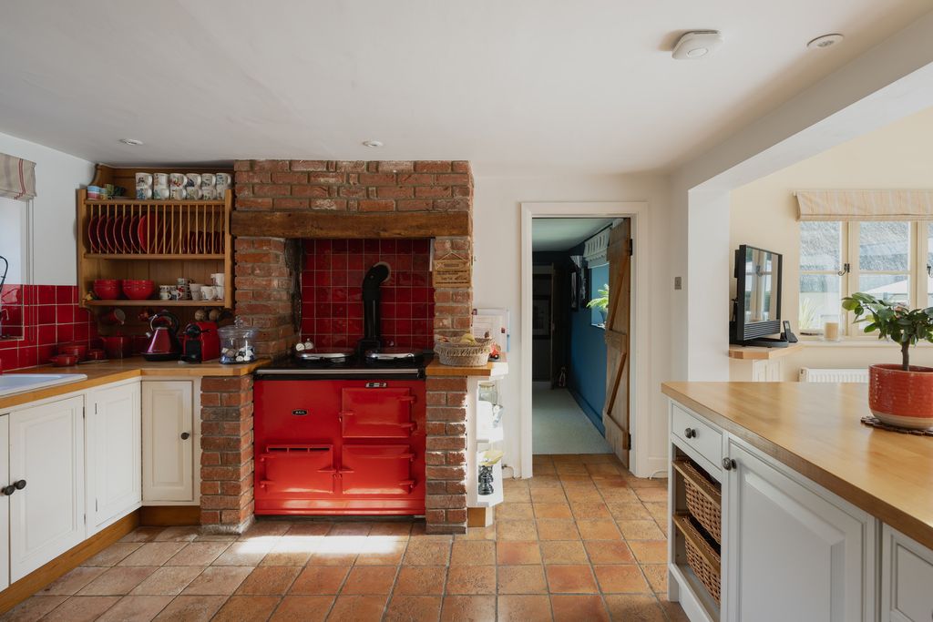 Property photo 3 of 27 313807 - Bull Hill Cottage, Hawstead-43.Jpg