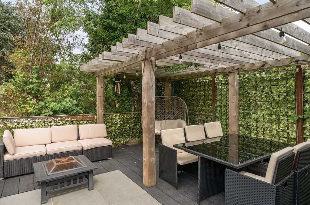 Property photo 2 of 17 1467888-4-6A184Cf...