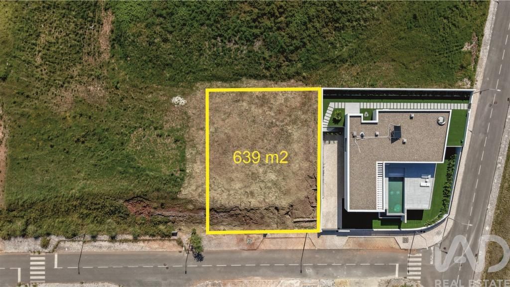 Property photo 2 of 28
