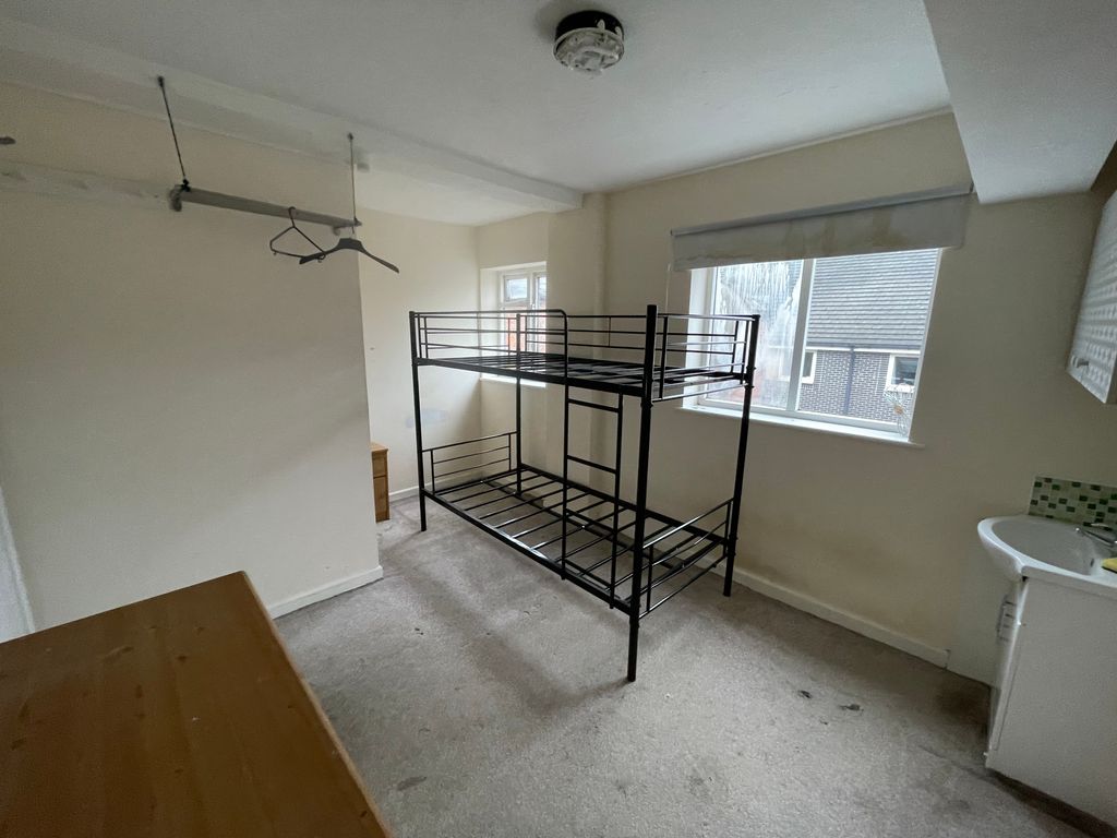 Property photo 3 of 7 Img_7868