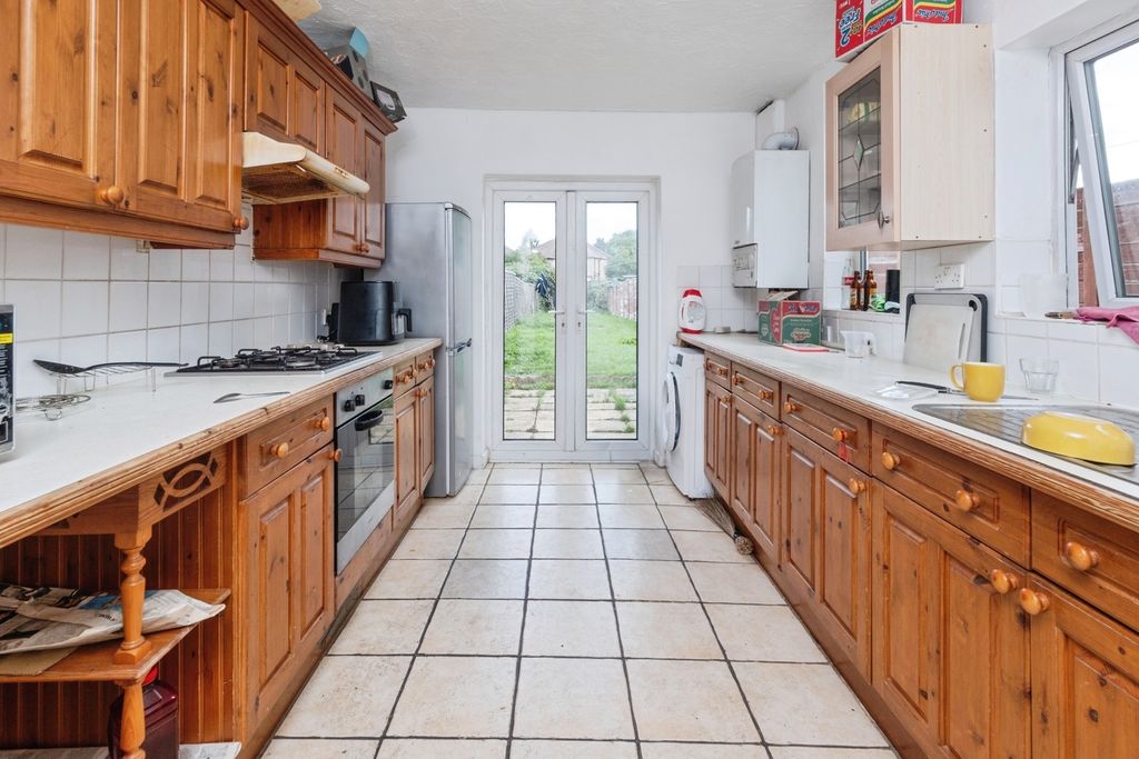 Property photo 2 of 11 2