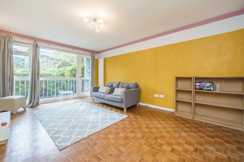 Property photo 2 of 6