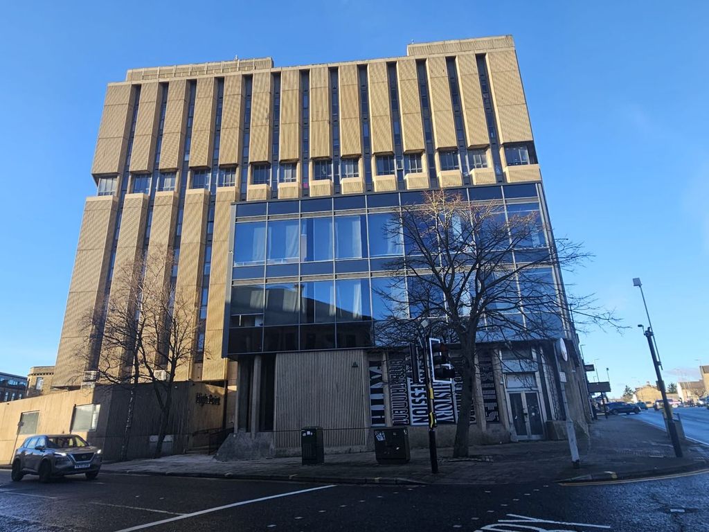 Property photo 2 of 3