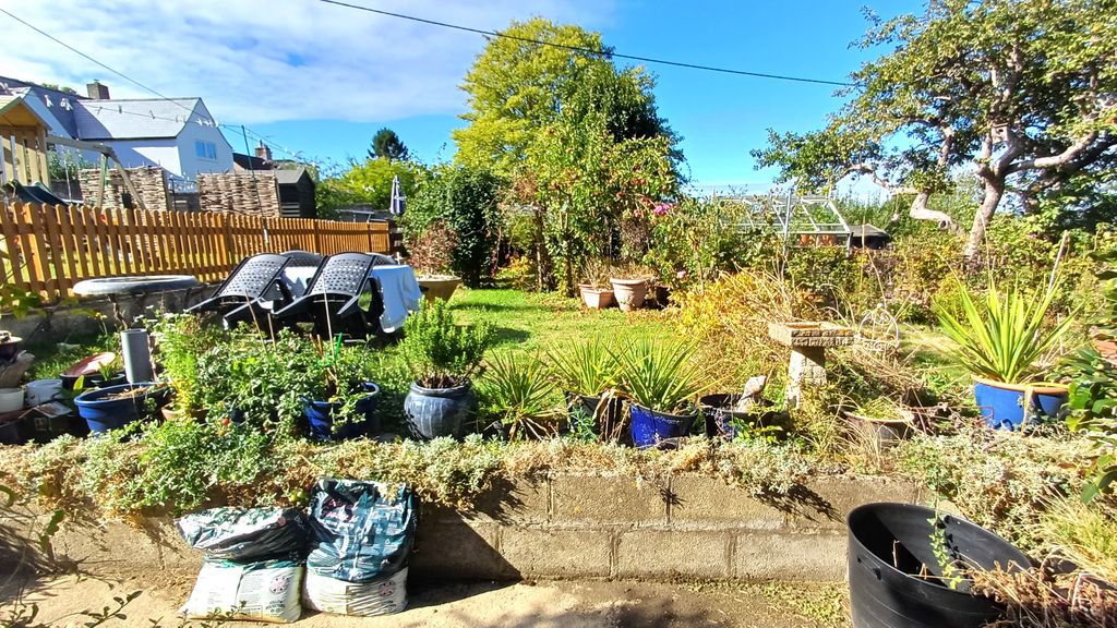 Property photo 3 of 14