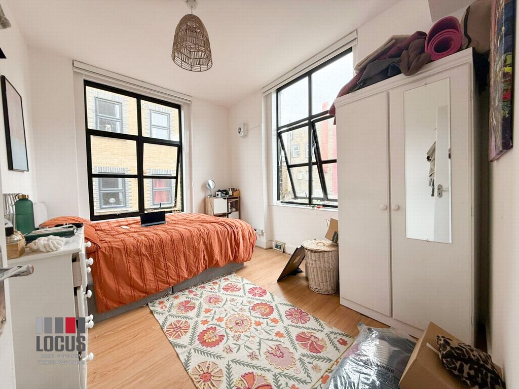 Property photo 1 of 11 Photo 5