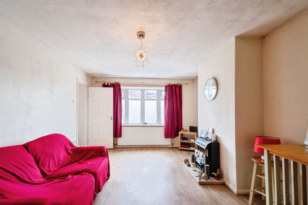 Property photo 3 of 13