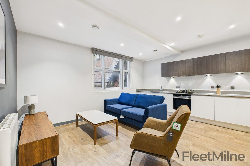 Property photo 1 of 16 Lounge/Diner