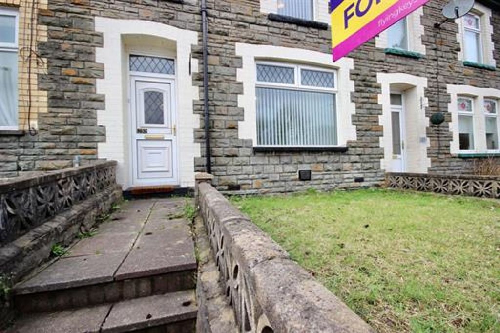 Property photo 2 of 25