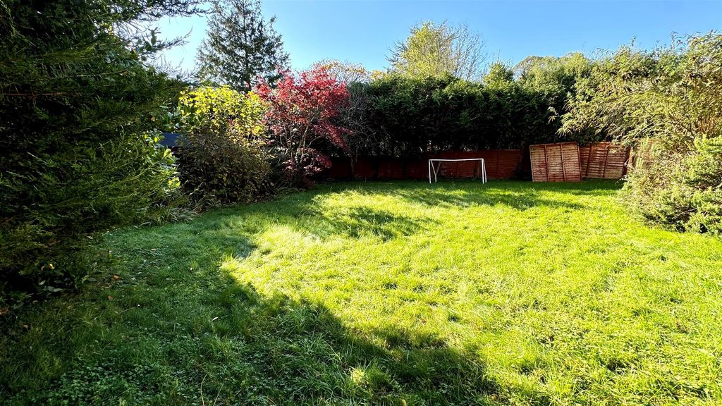 Property photo 2 of 22 24.Jpg