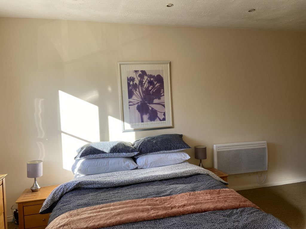 Property photo 3 of 6 Gallery