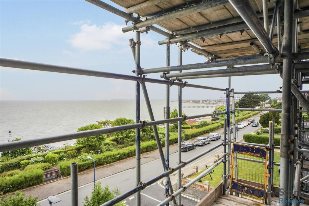 Additional image 21 of 2 bed flat for salePavilion Court, Hamilton Gardens, Felixstowe IP11