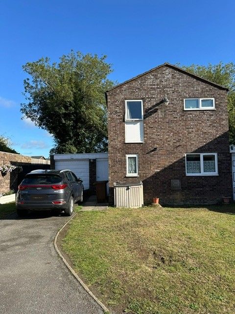 Property photo 1 of 2