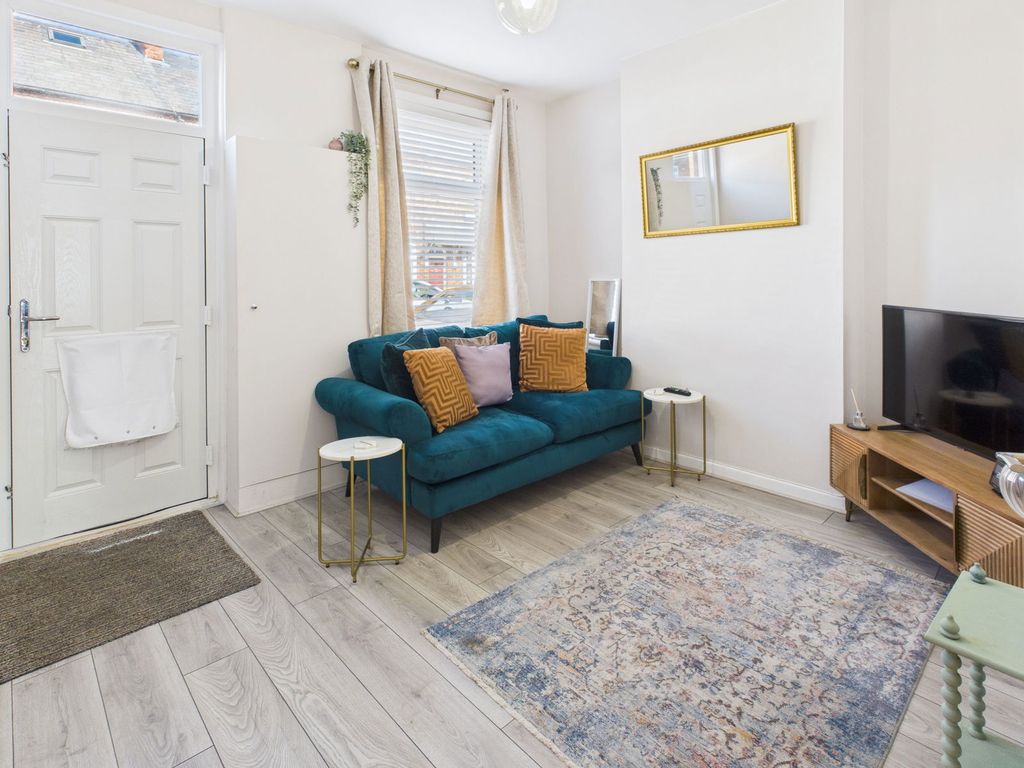 Property photo 3 of 14