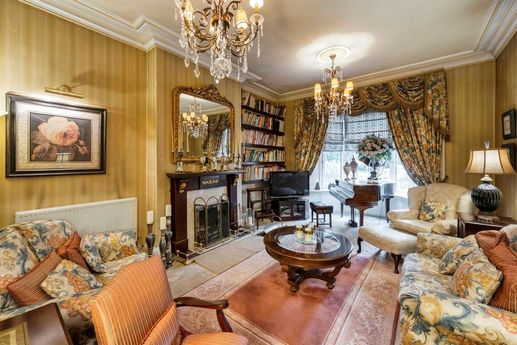 Additional image 4 of 6 bed end terrace house for saleRegent Square, Town, Doncaster DN1