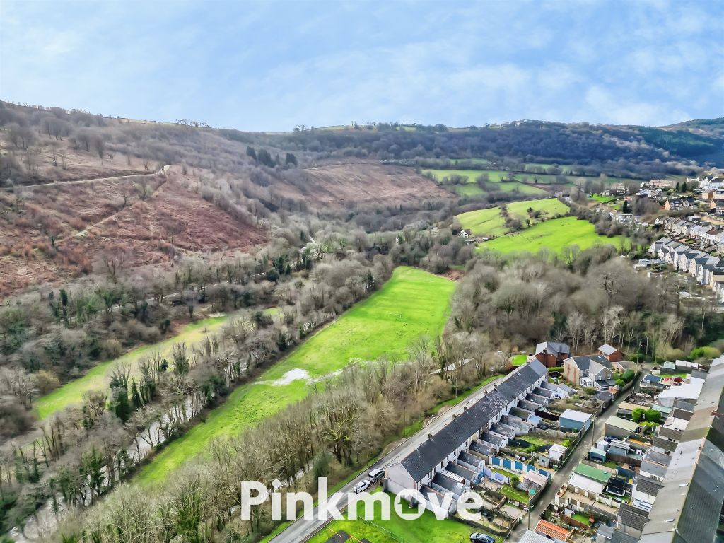 Property photo 2 of 24