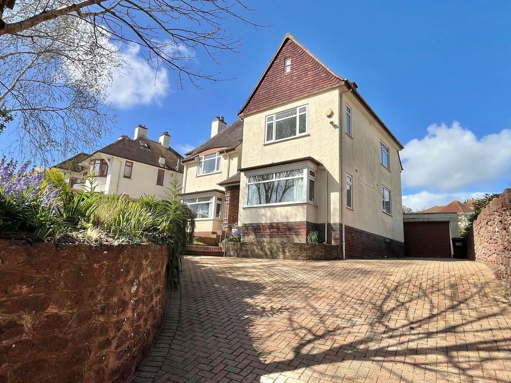 Property photo 1 of 35