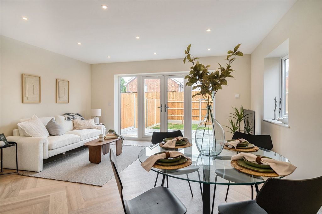 Property photo 3 of 15 Picture No. 06