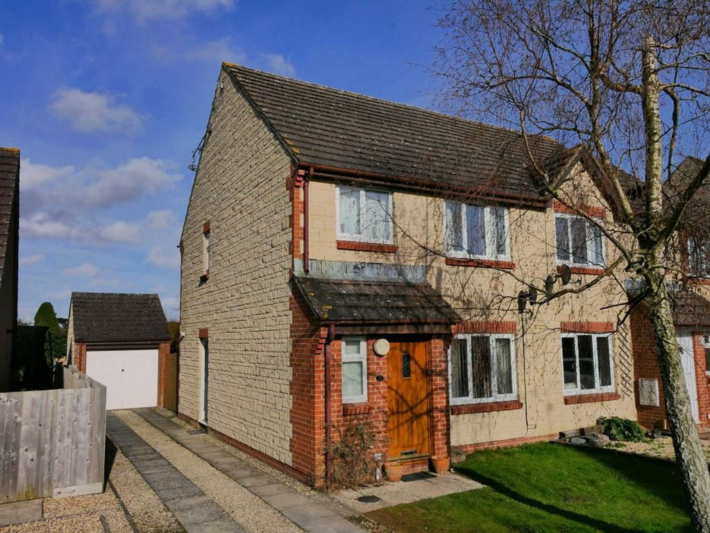 Property photo 1 of 11