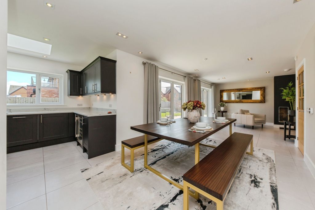 Property photo 2 of 27 Open Plan Kitchen Diner Living Room