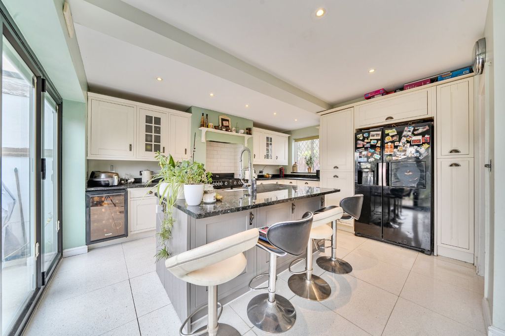 Property photo 3 of 21 Picture No. 07