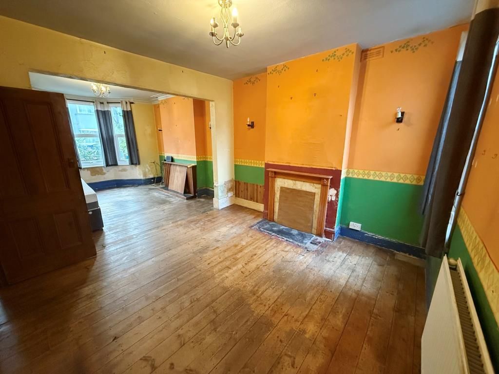 Property photo 3 of 9 Dining Room Showing Fireplace