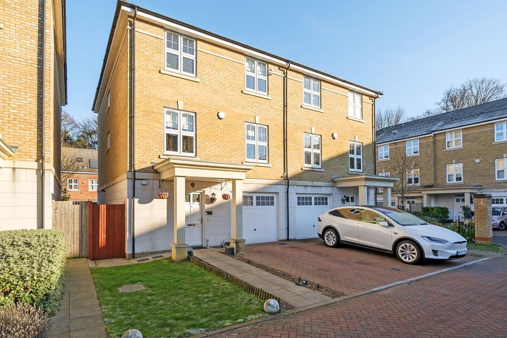 Property photo 1 of 18 1075867 (1)