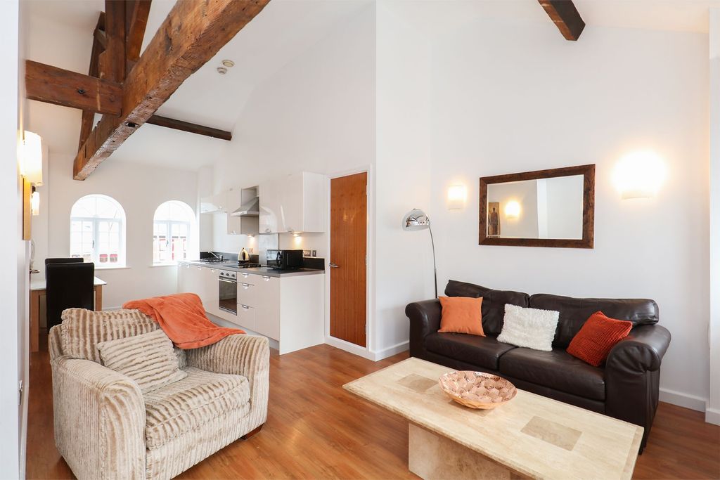 Property photo 3 of 7