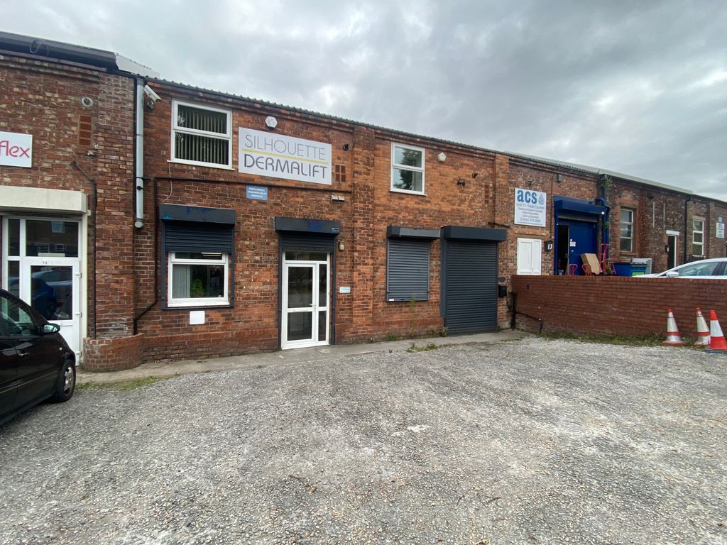 Property photo 1 of 4