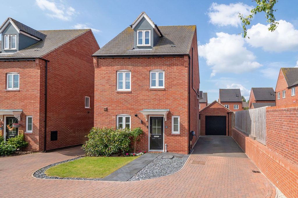 Property photo 1 of 38