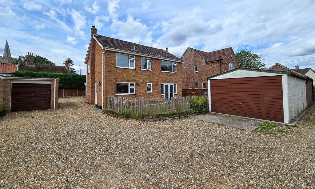 Property photo 1 of 28