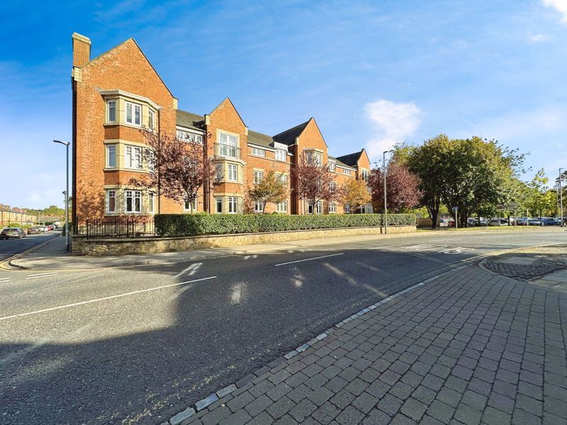 Property photo 1 of 14 Photo 7