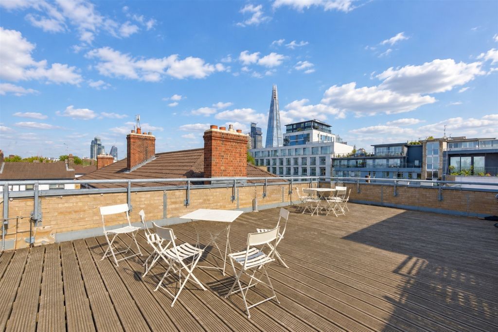 Property photo 1 of 10 Roof Terrace