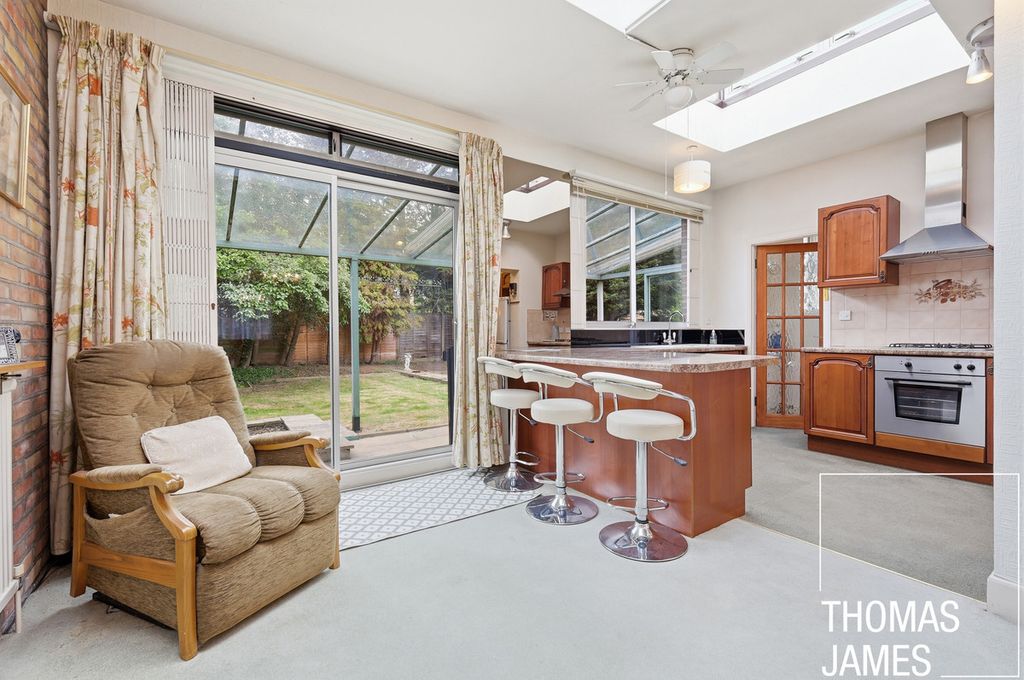 Property photo 3 of 20