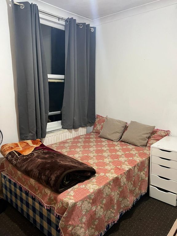Property photo 1 of 2