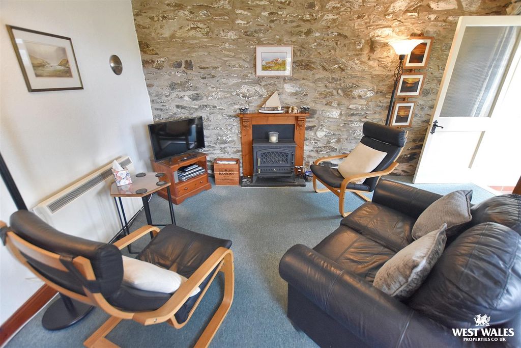 Property photo 2 of 17 8 (67).Jpg