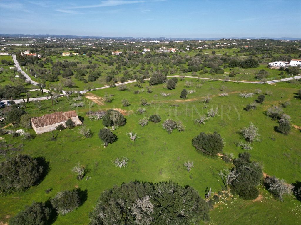 Property photo 1 of 27